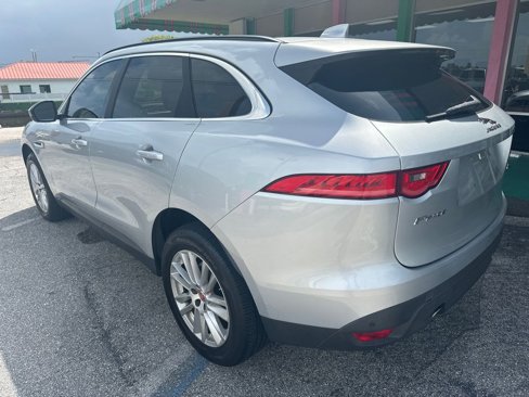 Used 2018 Jaguar F-PACE Prestige image 5