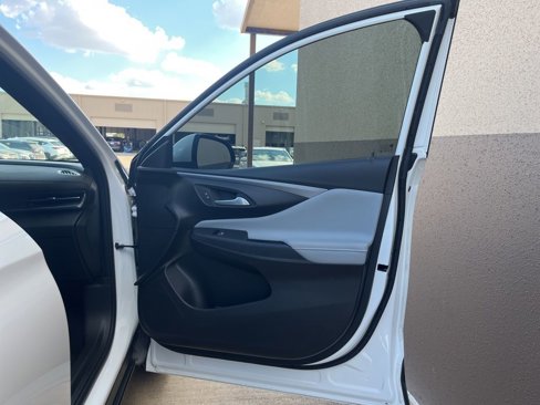 Used 2024 Buick Envista Preferred image 26