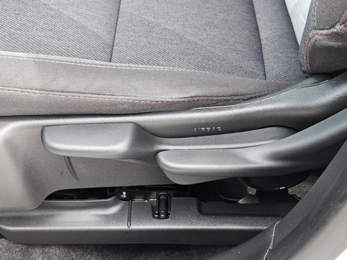 Certified 2024 Chevrolet Trax RS image 21