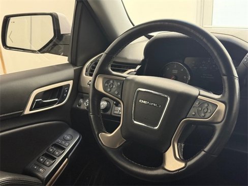 Used 2019 GMC Yukon Denali image 13