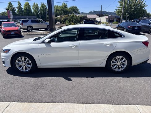 Used 2023 Chevrolet Malibu LT image 2
