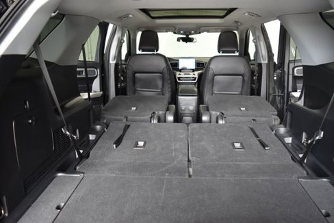 Used 2022 Ford Explorer XLT w/ Equipment Group 202A image 15
