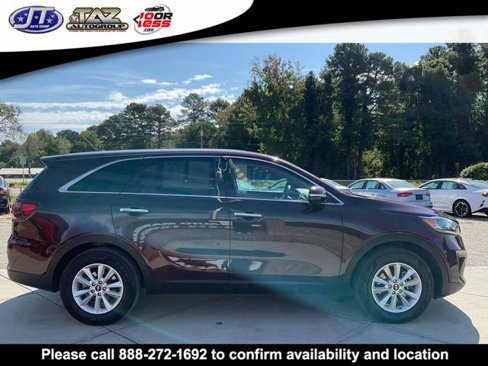 Used 2019 Kia Sorento LX image 8