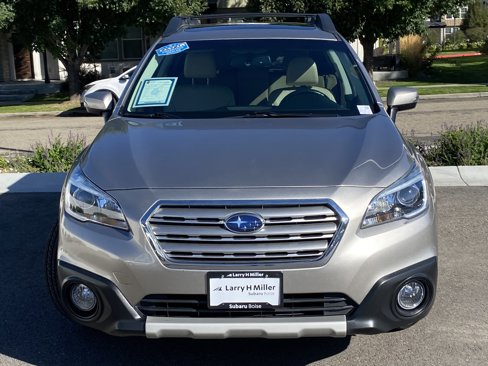 Used 2017 Subaru Outback 2.5i Limited w/ Popular Package #5 image 9