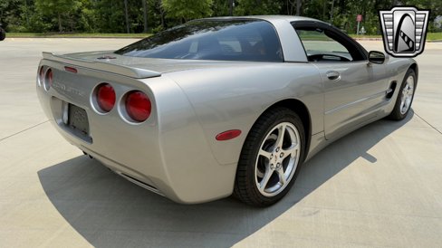 Used 2002 Chevrolet Corvette Coupe w/ Preferred Equipment Group2 image 26