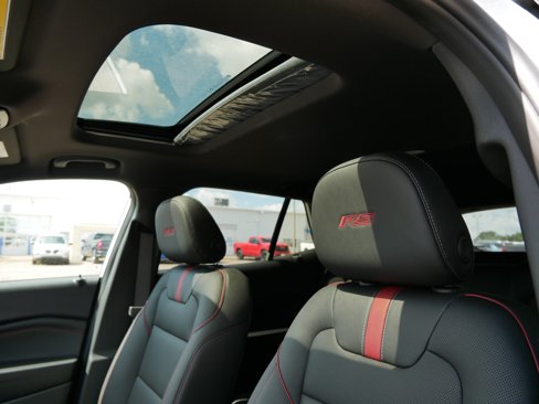 New 2025 Chevrolet Trax RS w/ Sunroof Package image 18