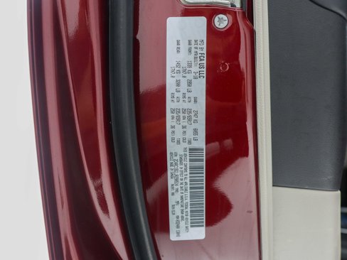 Used 2018 Chrysler Pacifica Touring-L image 34