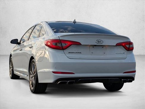 Used 2017 Hyundai Sonata Sport 2.0T image 8
