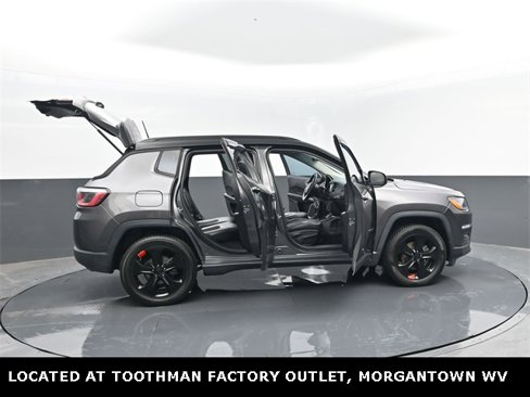 Used 2018 Jeep Compass Altitude w/ Popular Equipment Group image 31