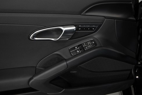 Used 2025 Porsche 718 Cayman image 33