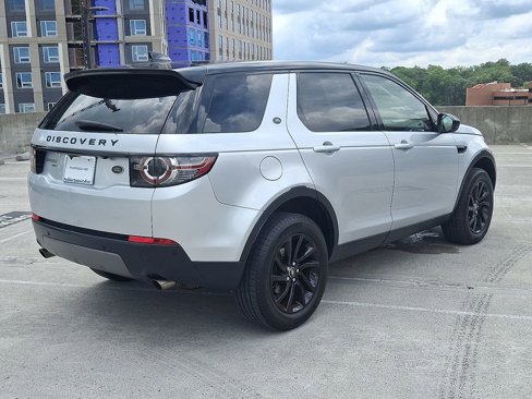 Used 2018 Land Rover Discovery Sport HSE image 24