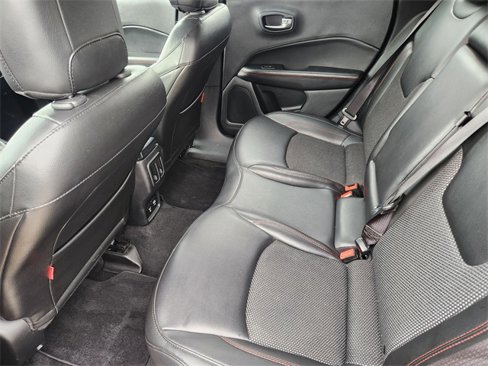 Used 2021 Jeep Compass Trailhawk image 31
