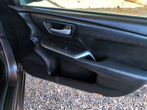 Used 2015 Toyota Camry LE image 24