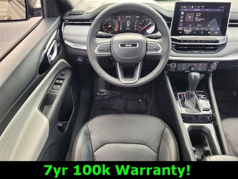 Used 2023 Jeep Compass Limited image 12