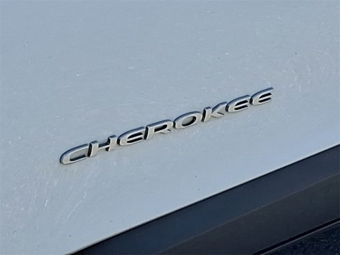 Used 2021 Jeep Cherokee Limited w/ Elite Package image 32