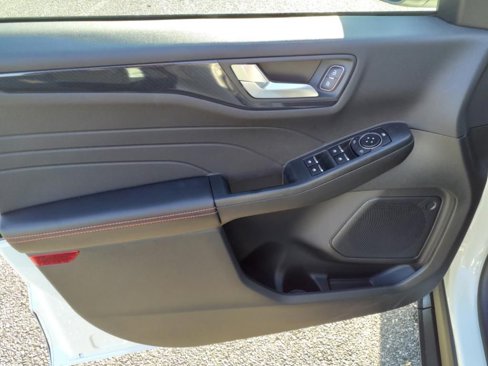 New 2024 Ford Escape ST-Line w/ Tech Pack #1 image 9