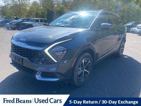 Used 2023 Kia Sportage EX image 3