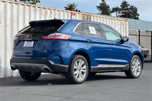Used 2022 Ford Edge Titanium image 4