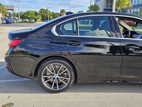 Used 2019 BMW 330i xDrive Sedan w/ Convenience Package image 4