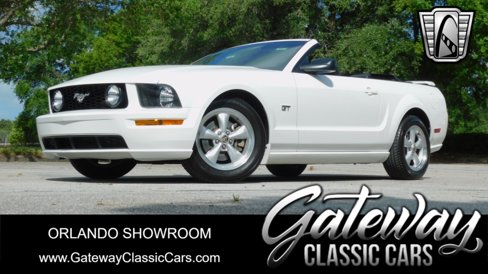 Used 2007 Ford Mustang GT image 1