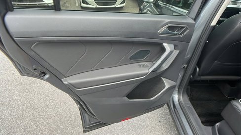 Used 2019 Volkswagen Tiguan SEL Premium R-Line image 22