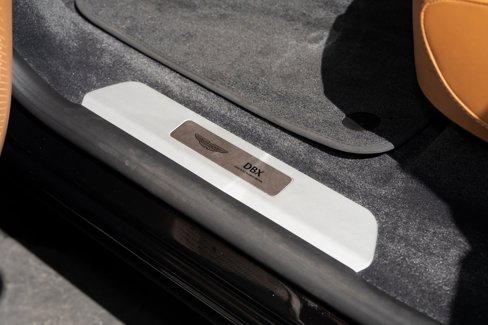 Used 2025 Aston Martin DBX 707 image 18
