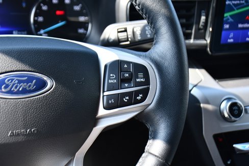 Used 2022 Ford Explorer XLT w/ Equipment Group 202A image 36