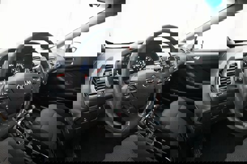 Used 2018 Kia Forte LX image 8