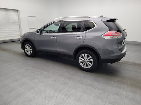 Used 2016 Nissan Rogue SV image 3