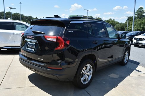 Used 2022 GMC Terrain SLE w/ Driver Convenience Package image 12