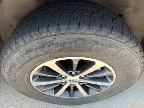 Used 2020 Ford Expedition Max XLT w/ Equipment Group 202A image 15