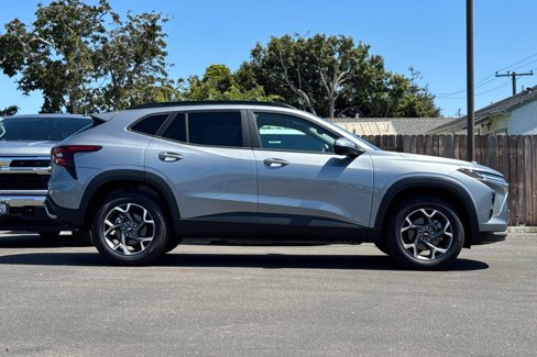 New 2025 Chevrolet Trax LT image 3