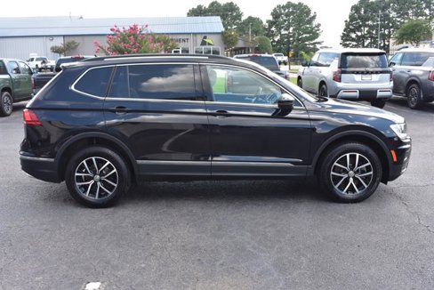 Used 2021 Volkswagen Tiguan SE image 4