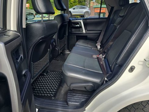 Used 2018 Toyota 4Runner SR5 image 30