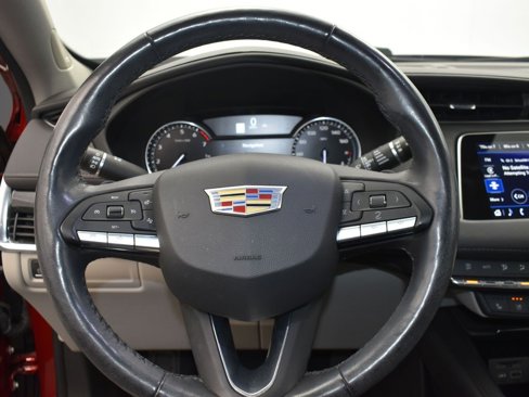 Used 2021 Cadillac XT4 Premium Luxury image 30