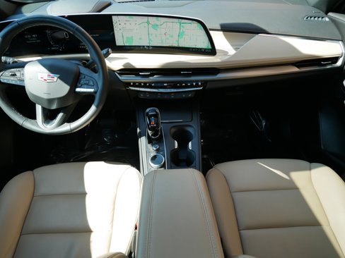 Used 2024 Cadillac XT4 Premium Luxury w/ Technology Package image 13