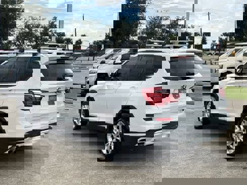 Used 2016 BMW X3 xDrive28i image 3