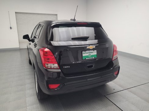 Used 2020 Chevrolet Trax LS w/ Tint and Cruise Package image 6