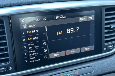 Used 2020 Kia Sportage LX image 14