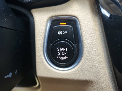 Used 2016 BMW 320i Sedan w/ Premium Package image 26