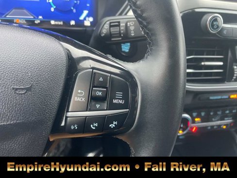 Used 2022 Ford Escape Titanium image 30