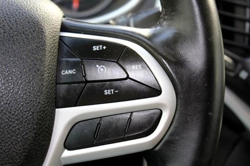 Used 2017 Jeep Cherokee Trailhawk image 27