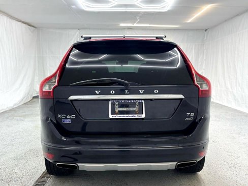 Used 2017 Volvo XC60 T5 Inscription w/ Preferred Option Package image 4