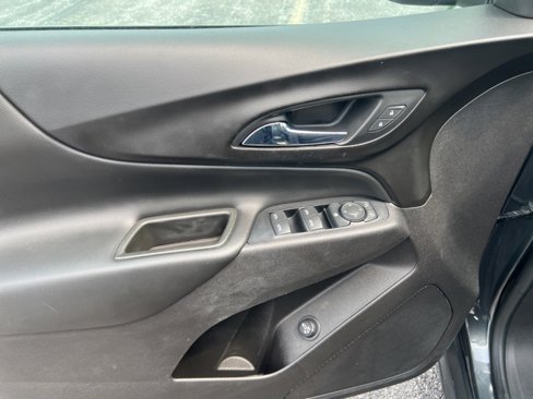 Used 2019 Chevrolet Equinox LT image 20