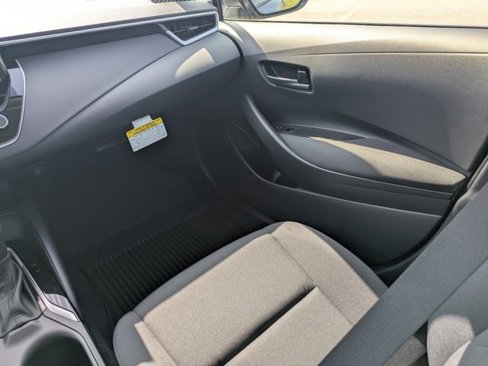 New 2025 Toyota Corolla LE image 17