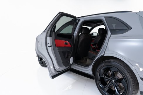 Certified 2023 Bentley Bentayga image 20