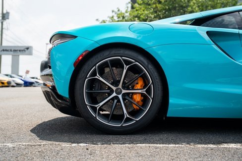 New 2025 McLaren Artura image 33