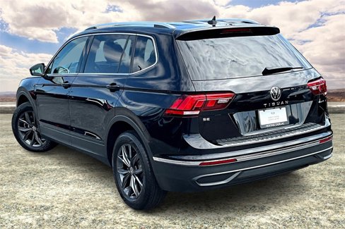 Used 2022 Volkswagen Tiguan SE image 4