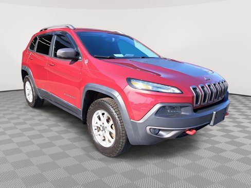 Used 2017 Jeep Cherokee Trailhawk image 4
