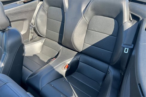 Used 2022 Ford Mustang Premium image 5